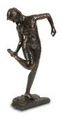 Danseuse regardant la plante de son pied- RE0089 La Danaïde
